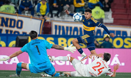 Boca derrota a Estudiantes para conseguir su 1ra victoria en liga