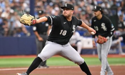Kay lanza 6 entradas sin carreras y Medias Blancas vencen 9-1 a Rays con 3 jonrones