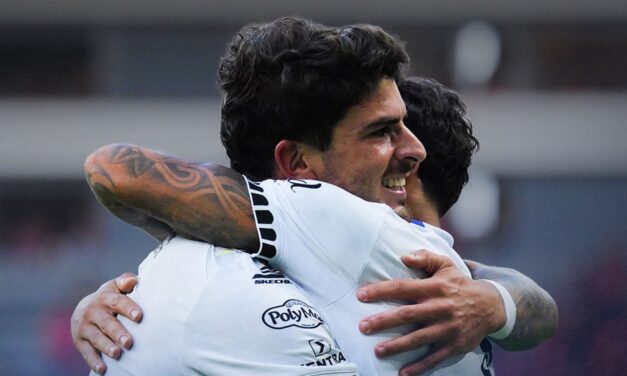 Gallos sorprende al Atlas