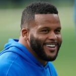 Aaron Donald pone fin a su retiro de dos años y medio y regresa a los Los Angeles Rams.