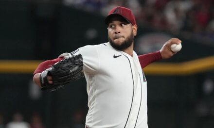 Eduardo Rodríguez poncha a 9 y los Diamondbacks vencen 4-2 a unos Dodgers en apuros.