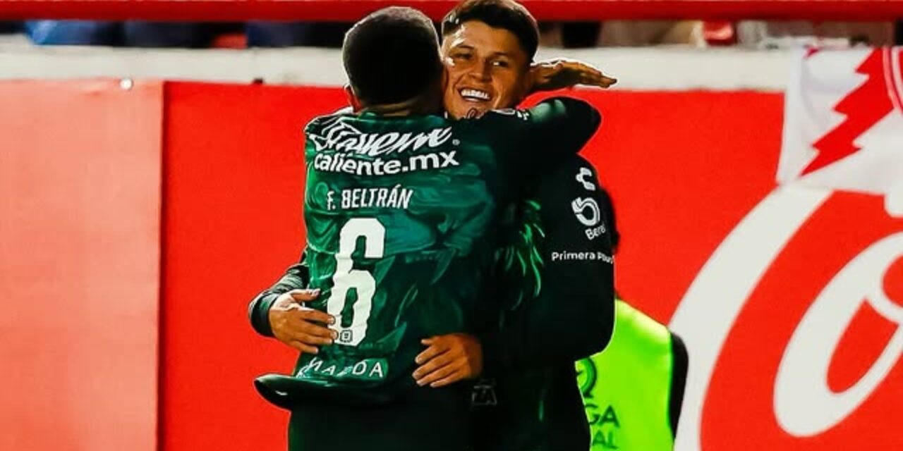 León vence a Necaxa 