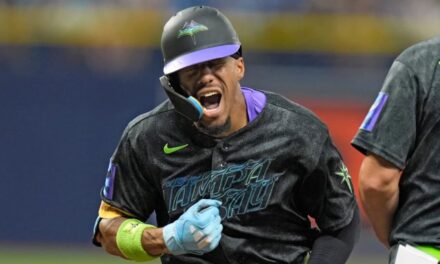 El sencillo impulsor de Simpson corona séptima de 4 carreras y Rays vencen 7-6 a Padres