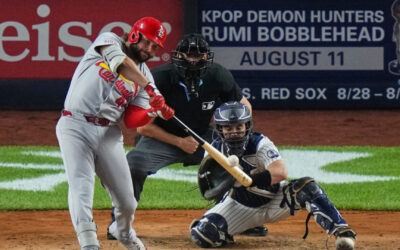 Burleson pega 3 jonrones y los Cardenales vencen 13-7 a los Yankees tras perder ventaja de 6