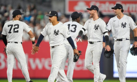 Yankees vencen a los Red Sox, en el primer partido de la serie, gracias a Goldschmidt, Bellinger y Schlittler.