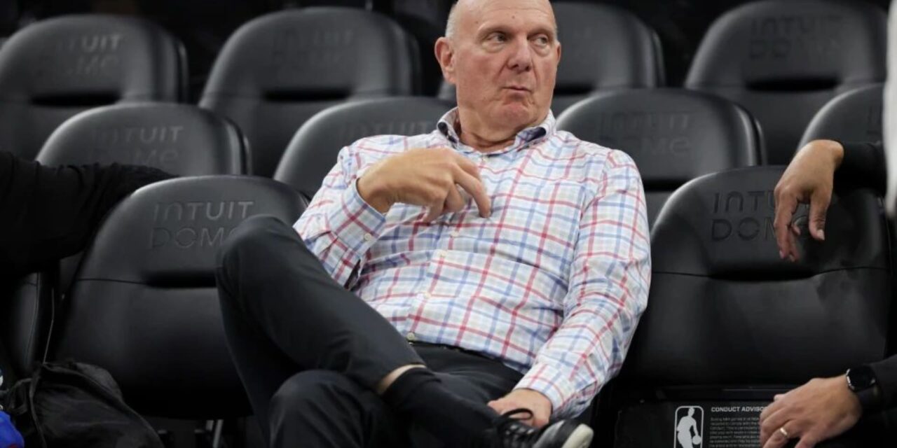 Steve Ballmer cede ante castigo de la NBA y se disculpa. Clippers aceptan multa de 30 millones