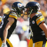 Aaron Rodgers supera a Joe Burrow y los Steelers vencen 30-27 a Bengals
