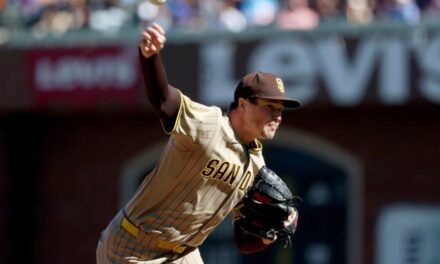 Merrill y Tatis conectan jonrones y Miller logra el salvamento mientras los Padres contienen a los Giants 7-6.