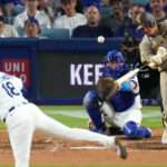 Machado lidera la victoria de los Padres sobre los Dodgers por 5-1