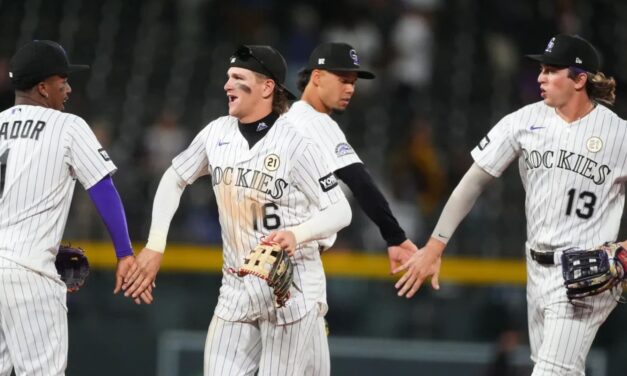 Cole Carrigg batea de 5-4 y los Rockies derrotan a los Padres 9-3 para poner fin a una racha de ocho derrotas.