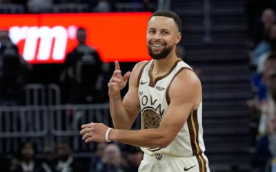 Curry y Warriors acuerdan extensión de 2 años por 116 millones