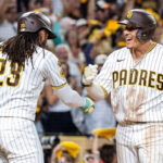 Padres vencen 10-7 a los Diamondbacks y aseguran la localía en la serie de comodines