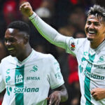 Santos Laguna sorprende al Toluca