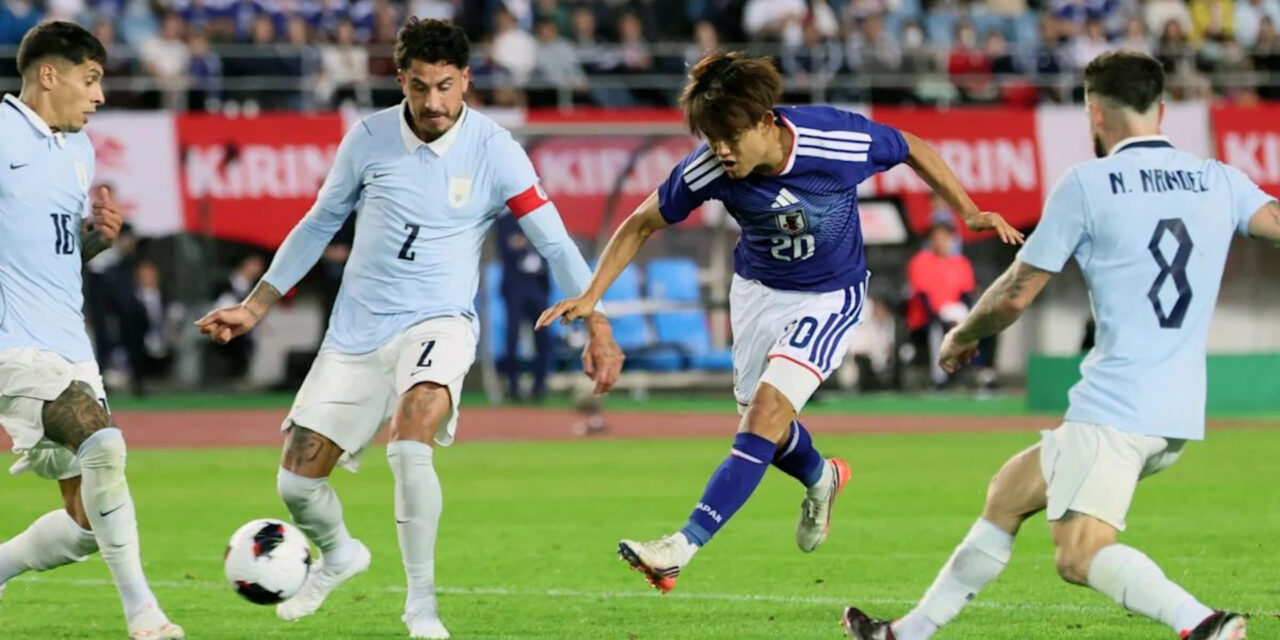 Uruguay pierde en el añadido ante Japón en el debut de Forlán como seleccionador