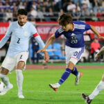 Uruguay pierde en el añadido ante Japón en el debut de Forlán como seleccionador