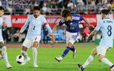 Uruguay pierde en el añadido ante Japón en el debut de Forlán como seleccionador