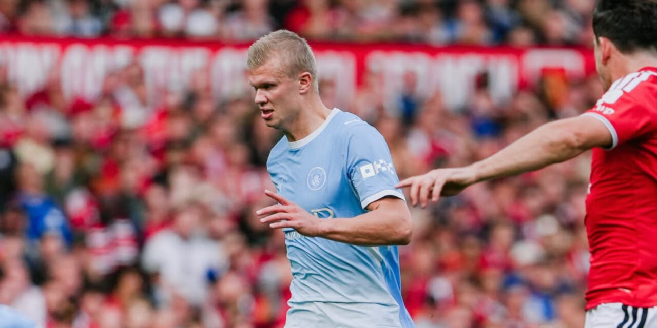 Un gol polémico de Haaland da la victoria al City —con diez hombres— ante el United en el derbi de Mánchester.