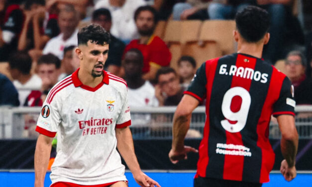 Benfica vence al AC Milan en la primera jornada de la Liga Europa