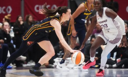 Indiana Fever venció al Toronto Tempo 103-85.