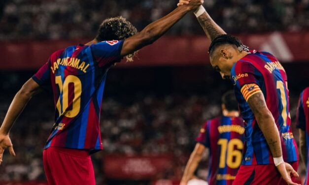 Triplete de Raphinha mantiene el pleno de triunfos del Barcelona
