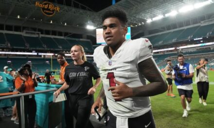 Falcons nombran a Tua Tagovailoa titular en la Semana 1