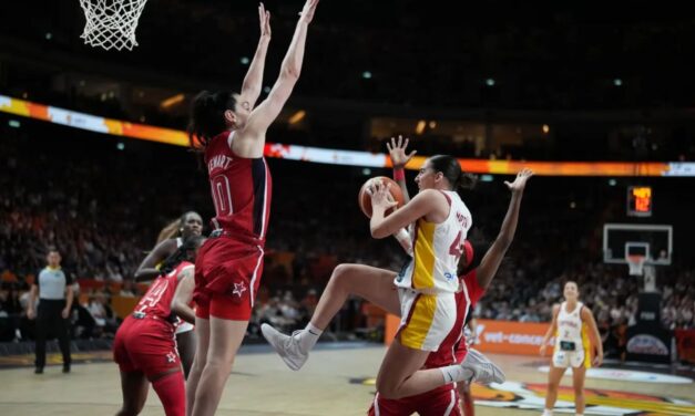 Estados Unidos supera a España por 76-66 y alcanza la final de la Copa del Mundo FIBA ​​contra Francia.