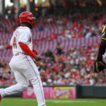 Reds vencen 4-3 a los Padres