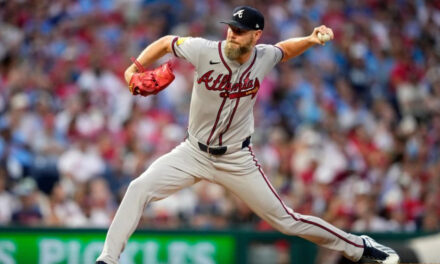 Bravos vencen 5-2 a los Filis y amplían a 5 juegos su ventaja en el Este