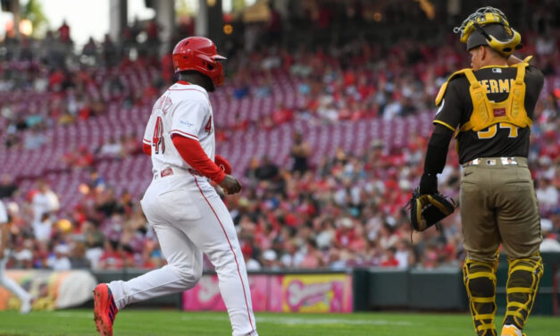 Reds vencen 4-3 a los Padres