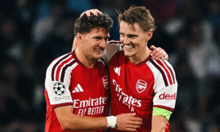 Arsenal se impone al Napoli en la Champions
