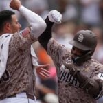 Tatis Jr., Cronenworth y Machado abren con jonrones y Padres vencen 4-3 a Yankees