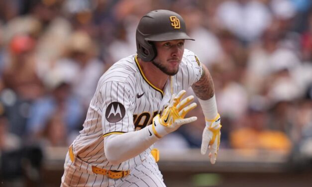 Merrill conecta dos jonrones e impulsa 6 carreras en la victoria de los Padres por 9-2 sobre los Nationals.