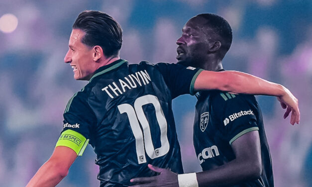 Lens logra remontada ante el Slavia Praga en Champions