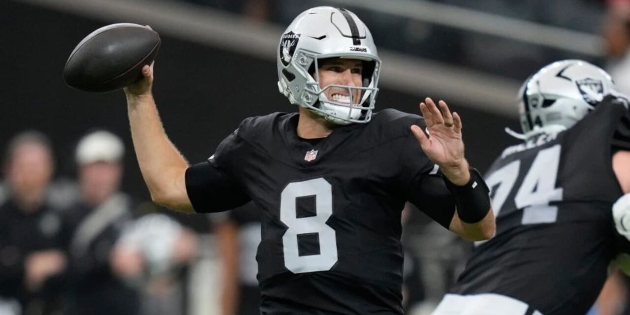 Klint Kubiak elige a Kirk Cousins como QB titular de los Raiders para el debut ante Miami