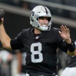 Klint Kubiak elige a Kirk Cousins como QB titular de los Raiders para el debut ante Miami