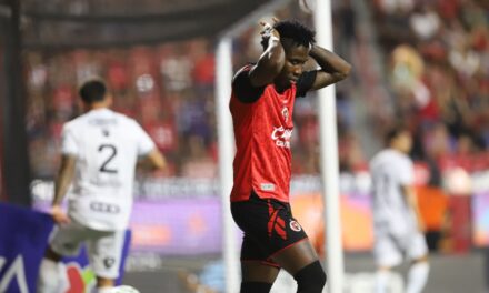 El Querétaro acabó con el invicto de los Xolos en casa