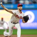 Wheeler receta 7 ponches consecutivos al inicio del partido guiando a los Phillies a una victoria de 6-4 sobre los Brewers.