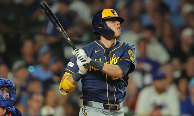 Christian Yelich y Joey Ortiz conectan jonrones en la victoria de los Brewers sobre los Cubs por 9-4.
