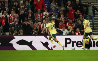 El Arsenal se coloca líder en solitario de la Premier League; el Liverpool y el Chelsea tropiezan.