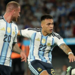 Argentina aprueba con goleada ante Bolivia su primer desafío tras retiro de Messi