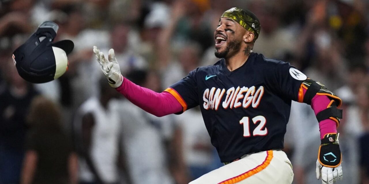 El jonrón de dos carreras de Luis Campusano en la décima entrada llevó a los Padres a una victoria de 3-2 sobre los Yankees.
