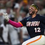 El jonrón de dos carreras de Luis Campusano en la décima entrada llevó a los Padres a una victoria de 3-2 sobre los Yankees.