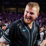 Jonrón de dos carreras de Pavin Smith que decidió el partido llevó a los D-backs a vencer a los Yankees por 5-3