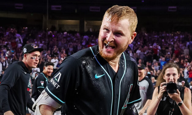 Jonrón de dos carreras de Pavin Smith que decidió el partido llevó a los D-backs a vencer a los Yankees por 5-3