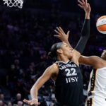 A’ja Wilson anota 38 puntos y las Aces aplastan a las Fever por 102-85 en el primer partido.