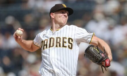 Nick Pivetta lanza 5 entradas en blanco en su regreso de la lista de lesionados y los Padres vencen a los Nationals 3-2.
