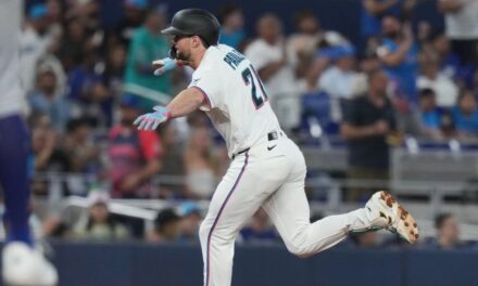 Graham Pauley conecta un jonrón de dos carreras para ayudar a los Marlins a vencer a los Dodgers