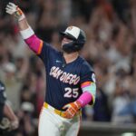 Ty France dispara un jonrón de 3 carreras y los Padres remontan para vencer 8-2 a Marlins