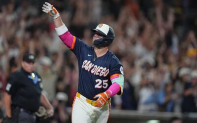 Ty France dispara un jonrón de 3 carreras y los Padres remontan para vencer 8-2 a Marlins