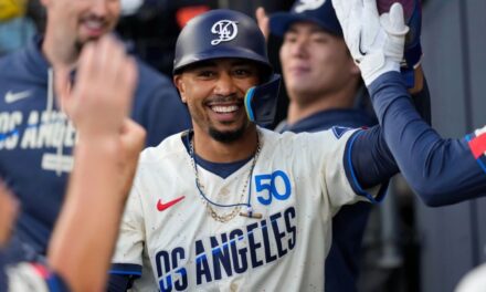 Dodgers liderados por Mookie Betts con 4 hits superan 10-4 a Gigantes